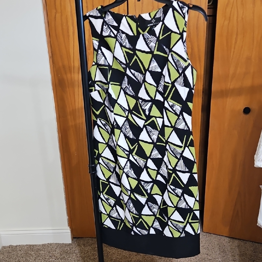 Ronni Nicole Geometric Sleeveless Midi Dress - Black, White, Green